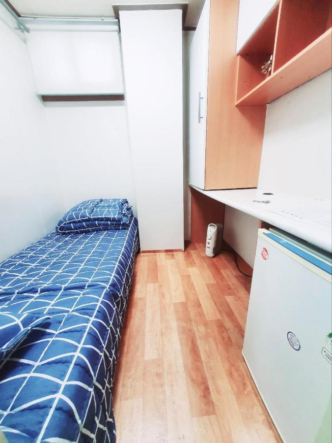 Hub House Livingtel Hostel Seoul Exterior photo