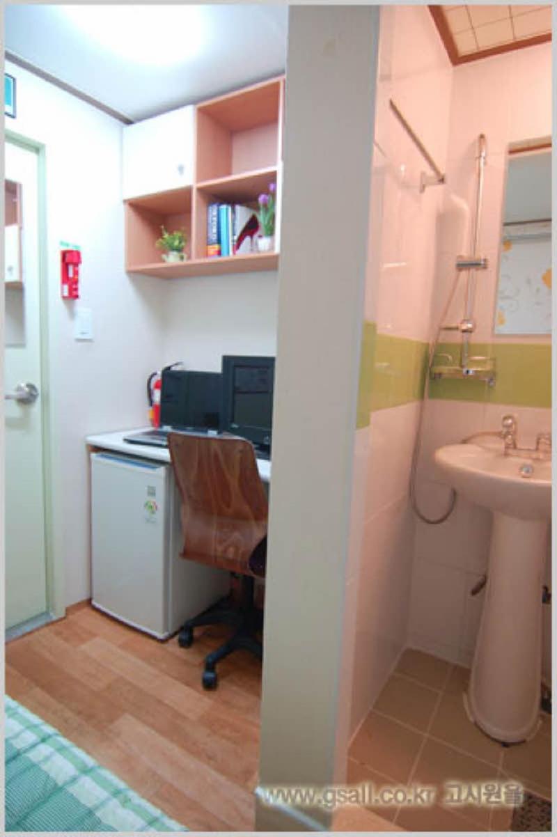 Hub House Livingtel Hostel Seoul Exterior photo